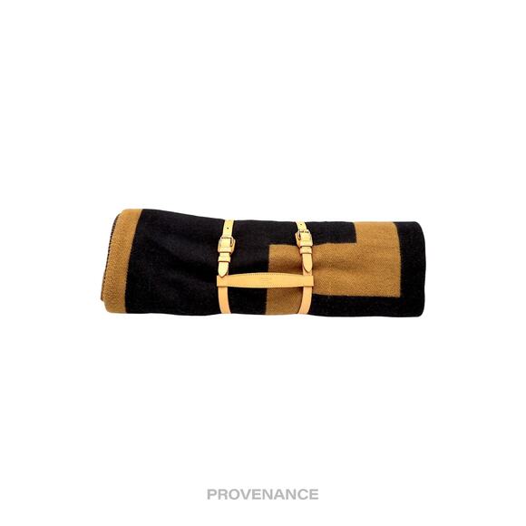 🔴 Louis Vuitton Initials Karakoram Blanket - Wool Cashmere - Picture 6 of 11